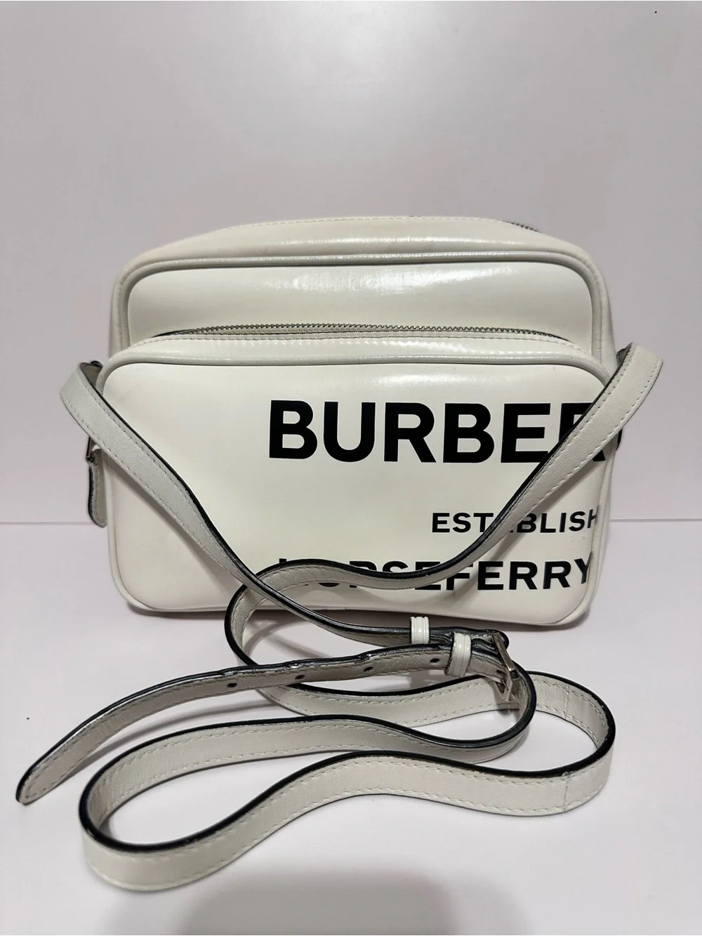 Burberry ❤️🌟 White Logo Crossbody Bag⭐️